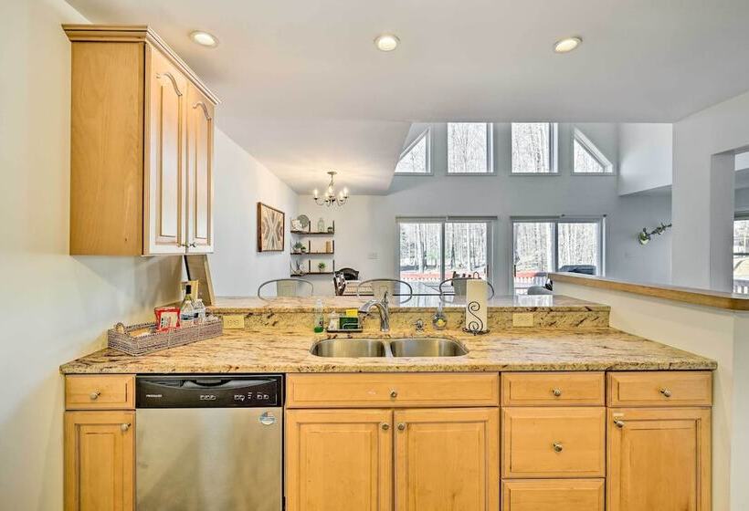 Tree Lined Pocono Lake Home W/ Hot Tub + Decks!