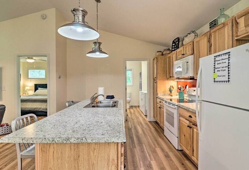 Updated Cottage At Lake Junaluska Golf Course!