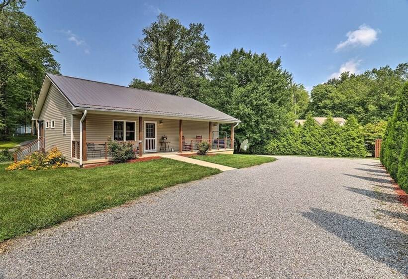 Updated Cottage At Lake Junaluska Golf Course!