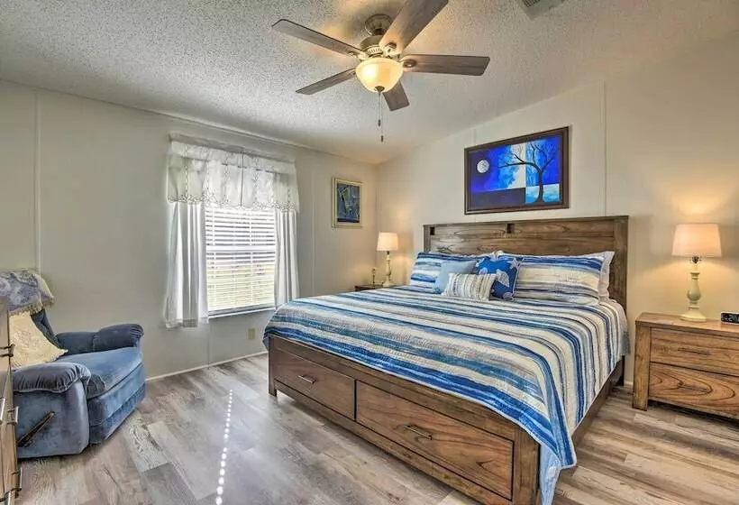 2 Living Rooms: Crescent City Home