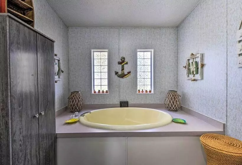 2 Living Rooms: Crescent City Home