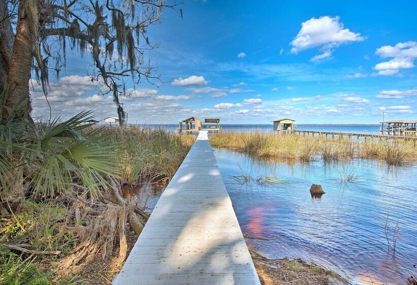 2 Living Rooms: Crescent City Home