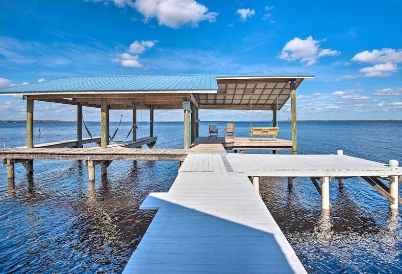 2 Living Rooms: Crescent City Home