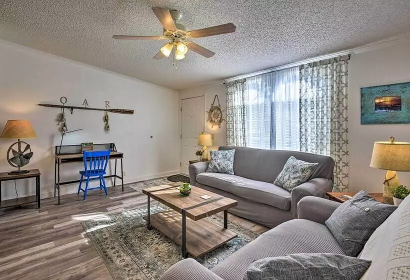 2 Living Rooms: Crescent City Home