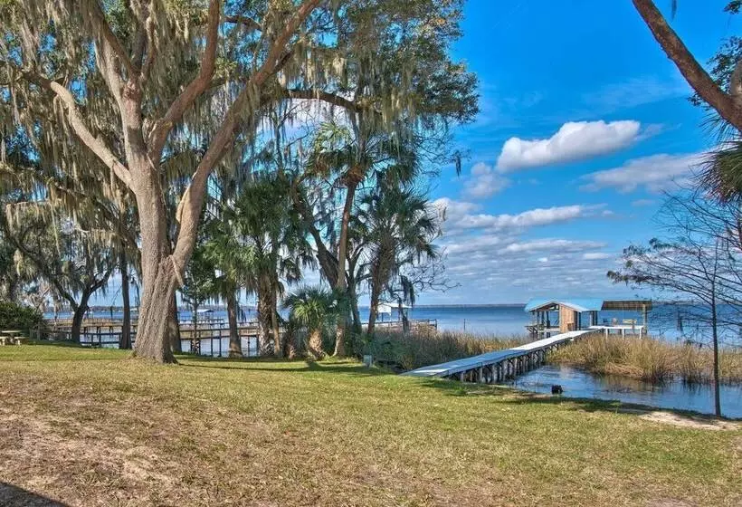 2 Living Rooms: Crescent City Home