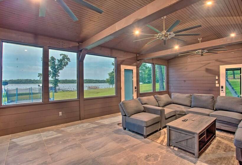 Waterfront Yantis Retreat W/ Deck & Zipline!