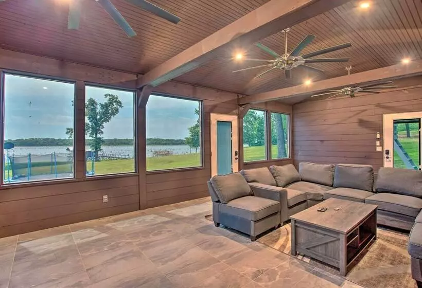 Waterfront Yantis Retreat W/ Deck & Zipline!