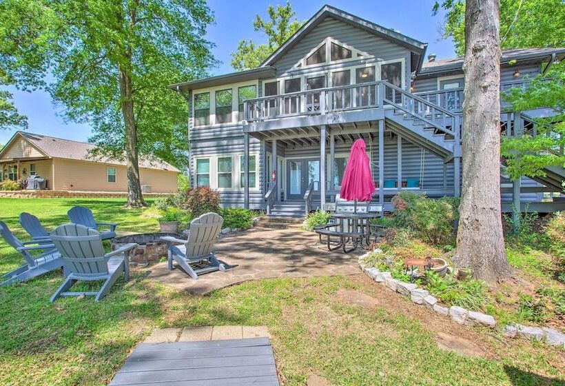 Waterfront Yantis Retreat W/ Deck & Zipline!