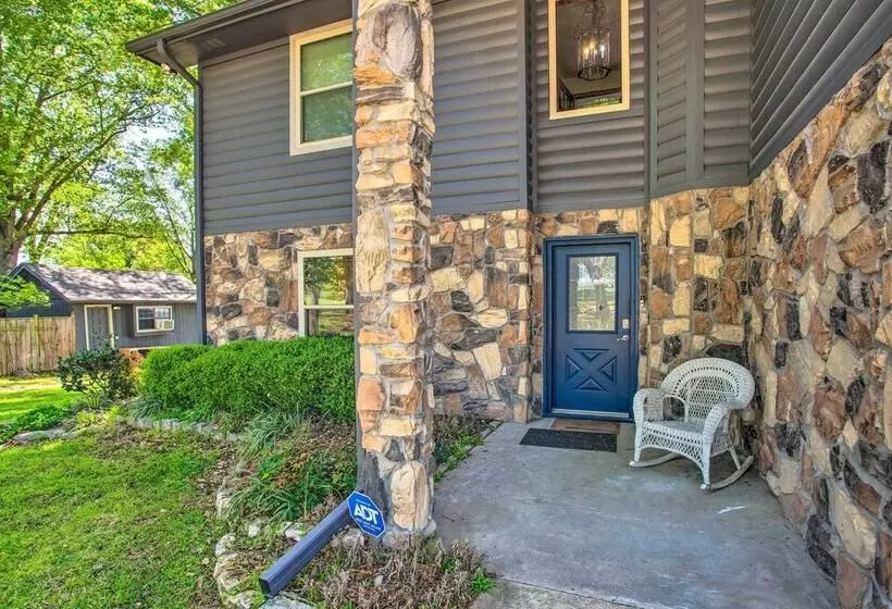 Waterfront Yantis Retreat W/ Deck & Zipline!