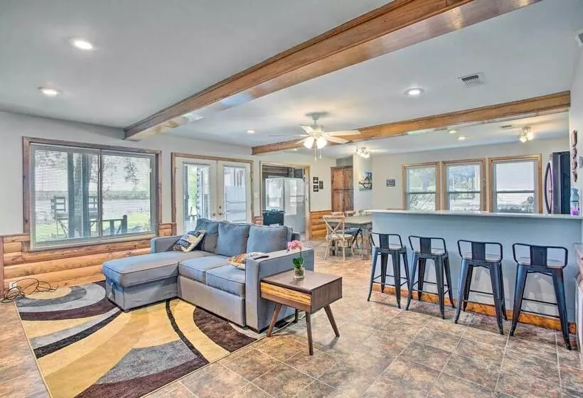 Waterfront Yantis Retreat W/ Deck & Zipline!