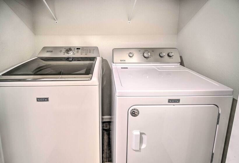 Welcoming Carlsbad Home Near Parks & Town!