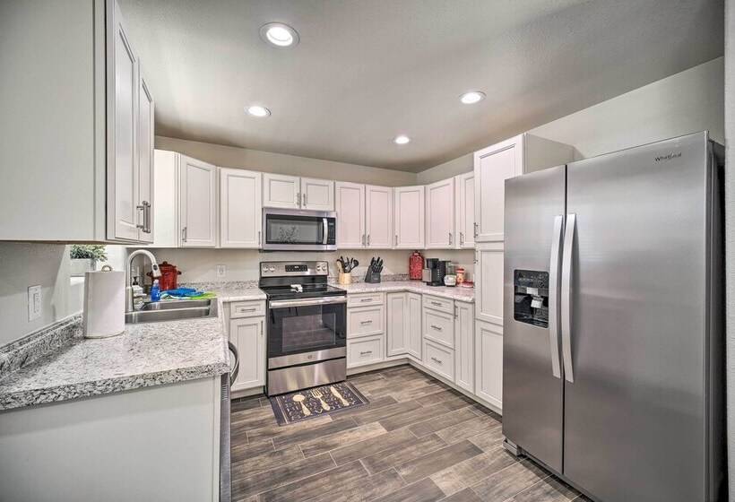 Welcoming Carlsbad Home Near Parks & Town!