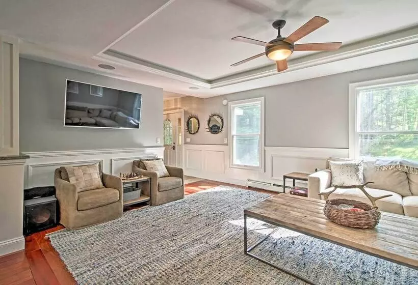 West Dover Home   3 Miles To Mount Snow Resort!