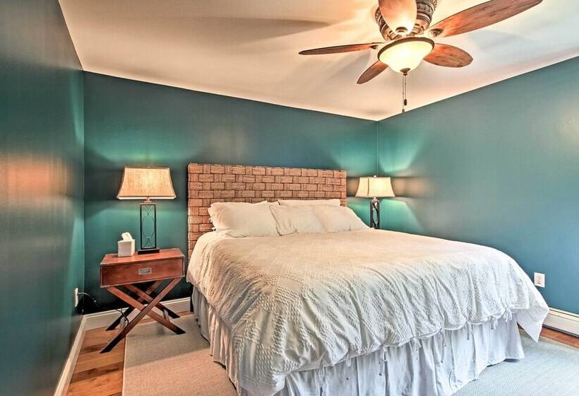 West Dover Home   3 Miles To Mount Snow Resort!