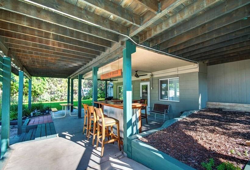 2 Level Home W/ Deck: 1/2 Mi To Lake Mcconaughy!