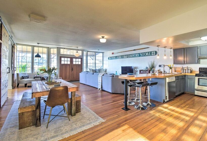 Gig Harbor House W/ Private Beach + Views!