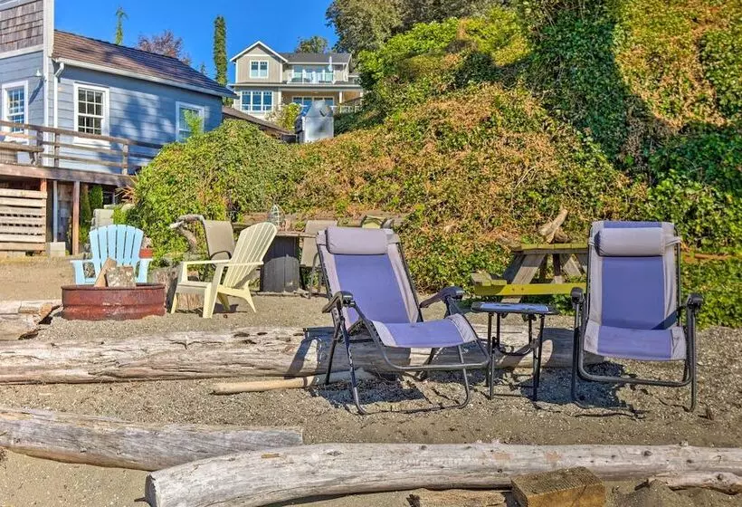 Gig Harbor House W/ Private Beach + Views!