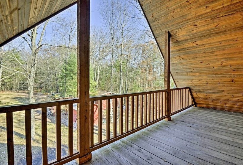 Benton Home On 50 Acres W/ Private Deck & Views!