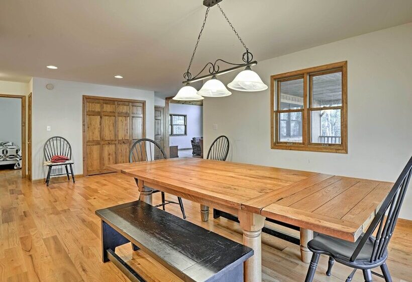 Benton Home On 50 Acres W/ Private Deck & Views!