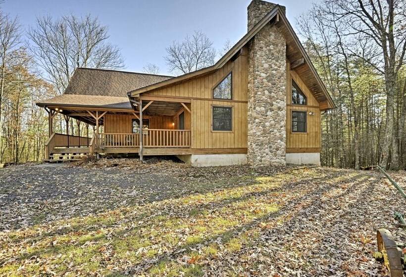 Benton Home On 50 Acres W/ Private Deck & Views!
