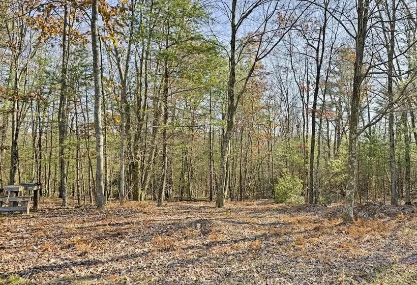 Benton Home On 50 Acres W/ Private Deck & Views!