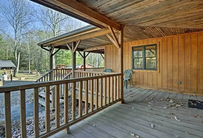 Benton Home On 50 Acres W/ Private Deck & Views!