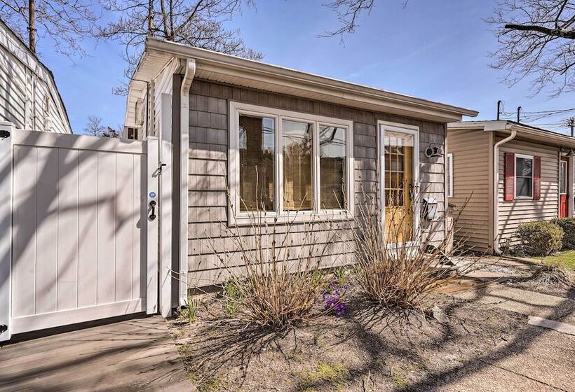 Bright Belmar Cottage < Half Mi To Boardwalk!
