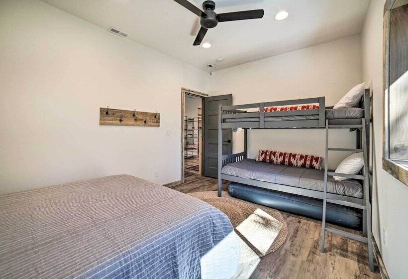 Swiss Cabin In Mack S Inn: Game Room & Fire Pit!