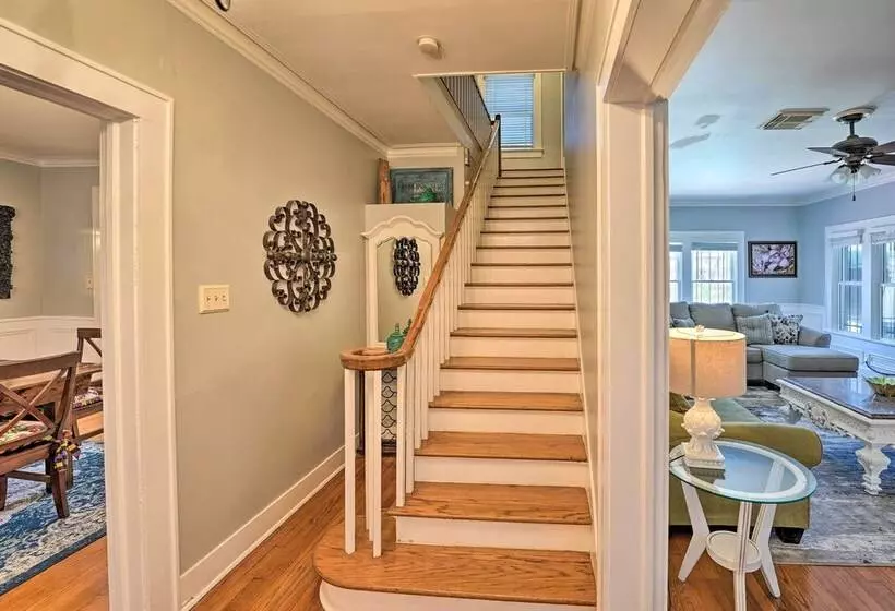 Corpus Christi Home W/ Pool & Hot Tub: Walk To Bay