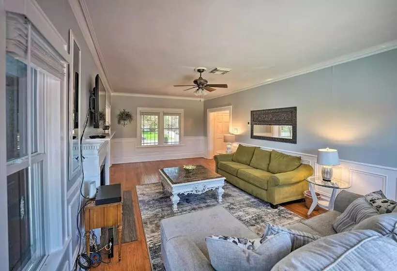 Corpus Christi Home W/ Pool & Hot Tub: Walk To Bay