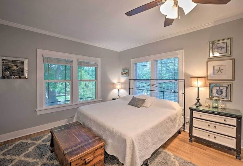 Corpus Christi Home W/ Pool & Hot Tub: Walk To Bay