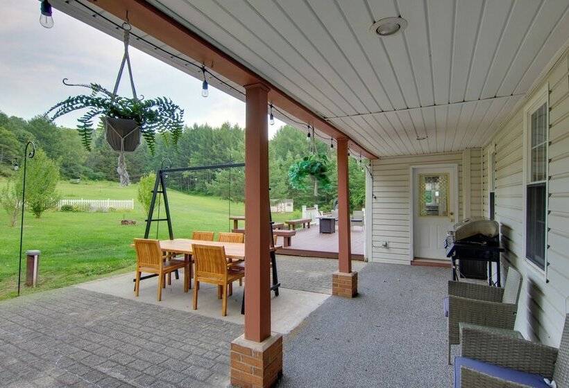 Coudersport Home W/ Outdoor Spa & Stargazing!