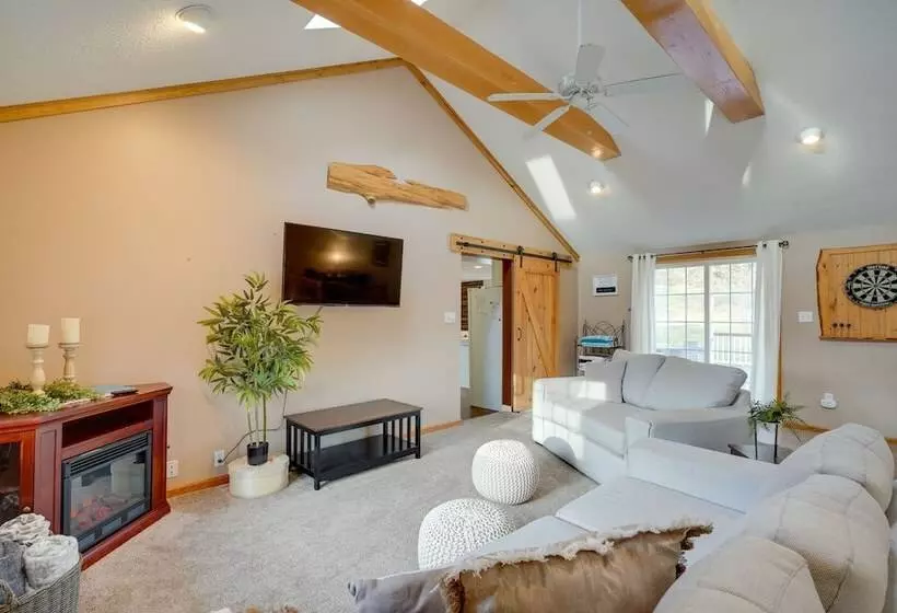 Coudersport Home W/ Outdoor Spa & Stargazing!