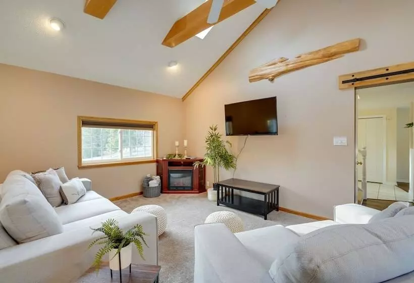 Coudersport Home W/ Outdoor Spa & Stargazing!