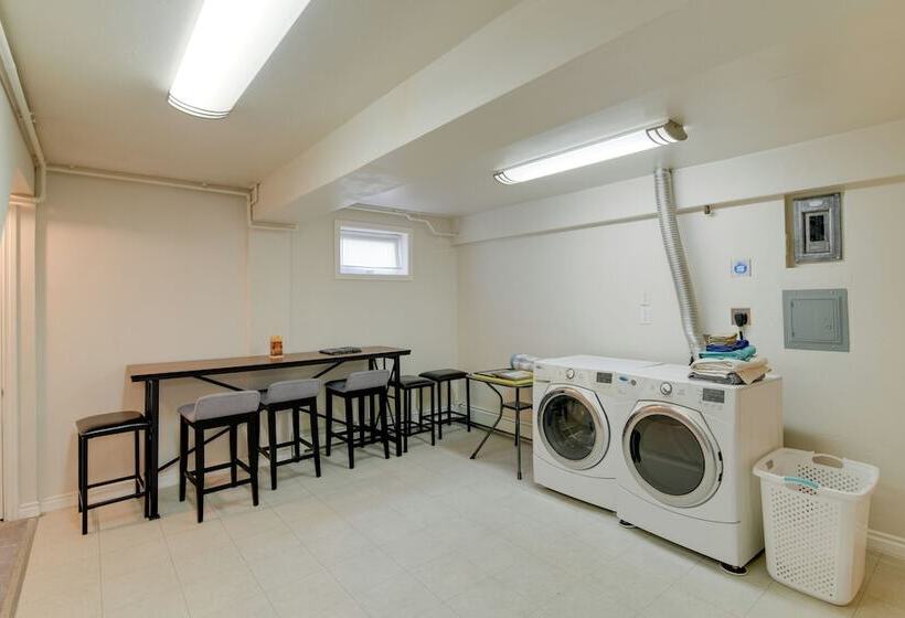 Cozy Anchorage Retreat < 4 Mi To Downtown!