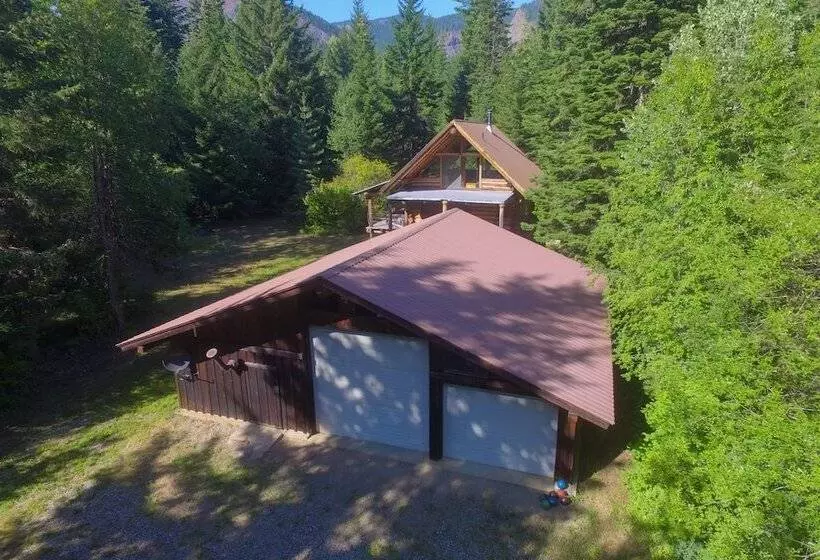 Cozy Easton Cabin W/ Wenatchee Nat L Forest Views!