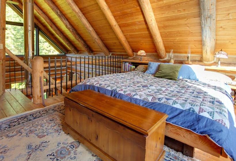 Cozy Easton Cabin W/ Wenatchee Nat L Forest Views!