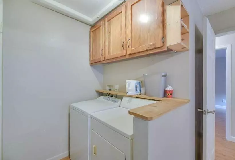 Cozy Red Feather Lakes Retreat W/ Deck & Yard