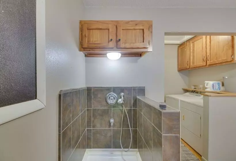 Cozy Red Feather Lakes Retreat W/ Deck & Yard