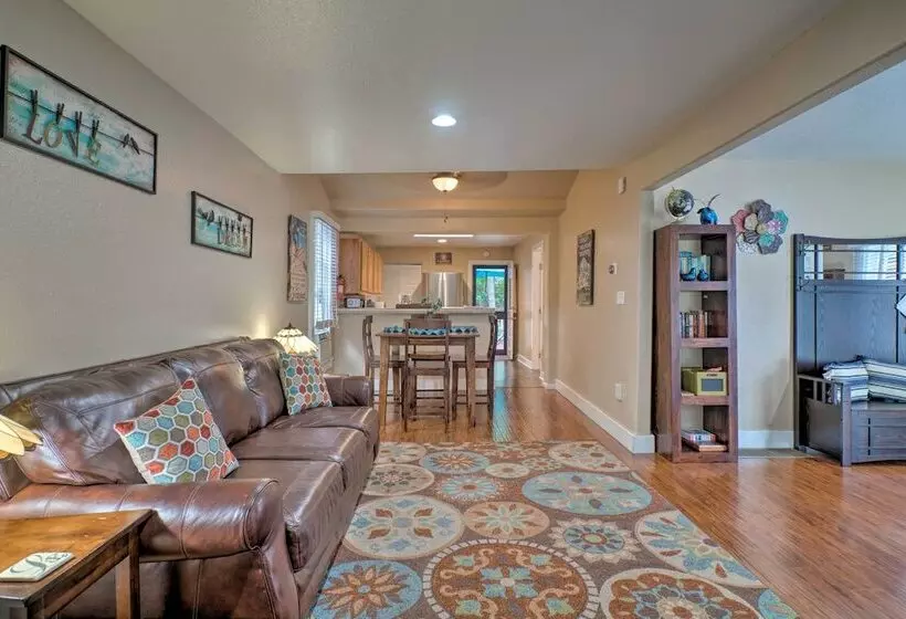 Creekside Home W/patio, Walk To Manitou Incline!