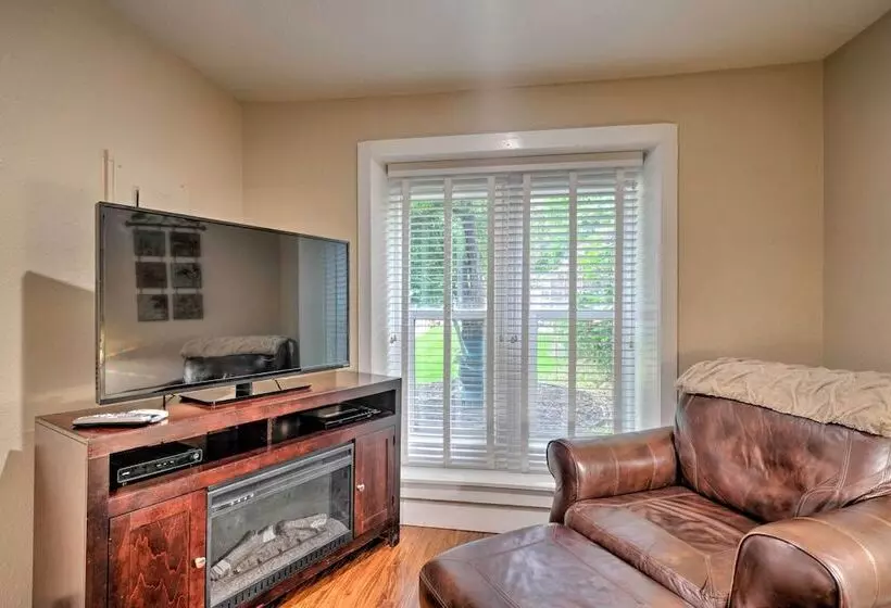 Creekside Home W/patio, Walk To Manitou Incline!