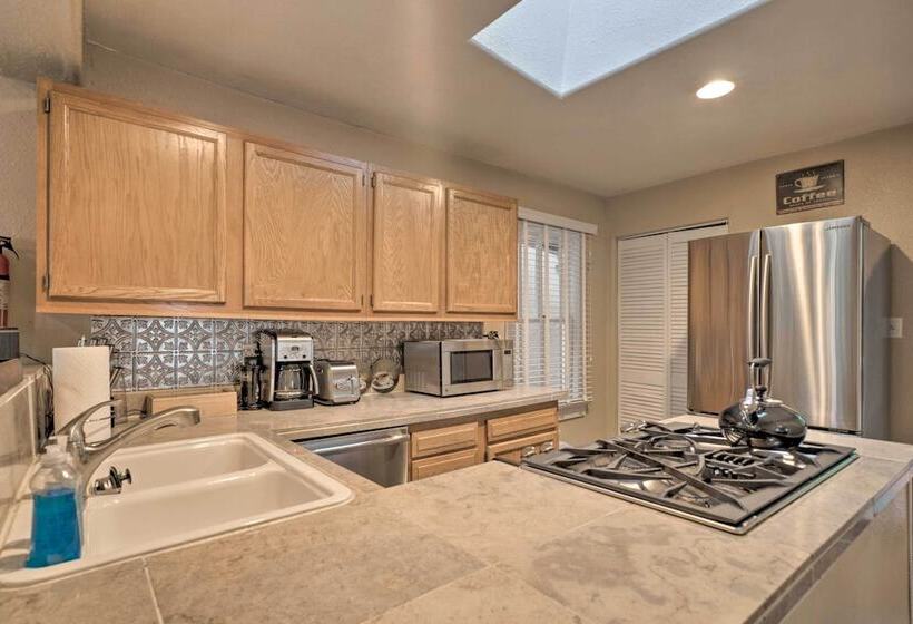 Creekside Home W/patio, Walk To Manitou Incline!