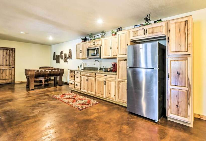 Expansive Angel Fire Retreat: 1 Mi To Fishing!