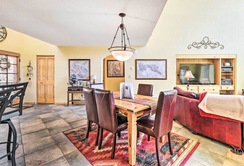 Expansive Angel Fire Retreat: 1 Mi To Fishing!