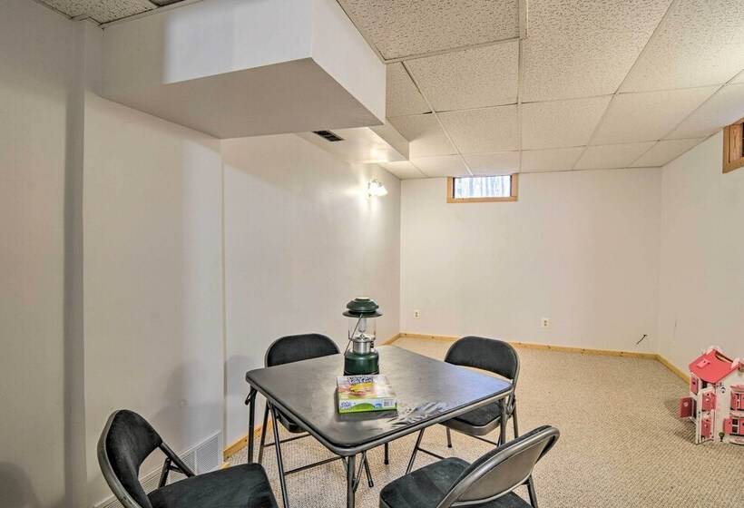 Family Escape   Near Little Traverse Wheelway