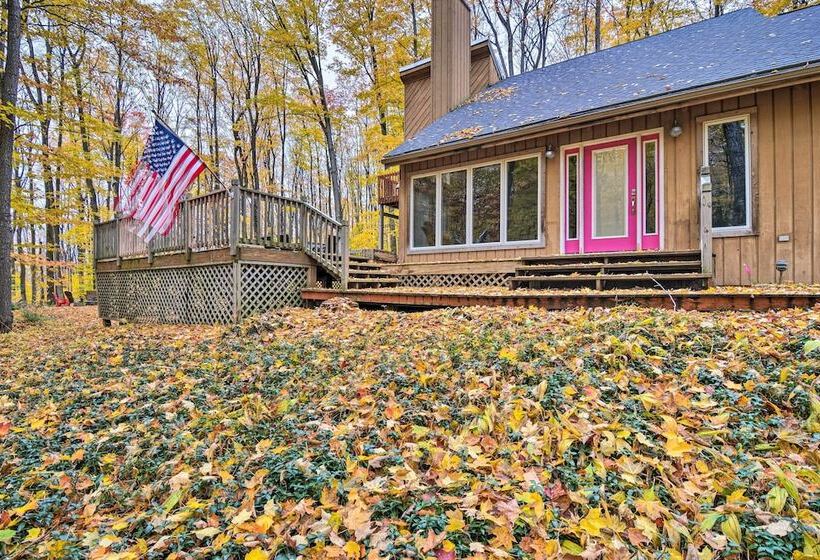 Family Escape   Near Little Traverse Wheelway