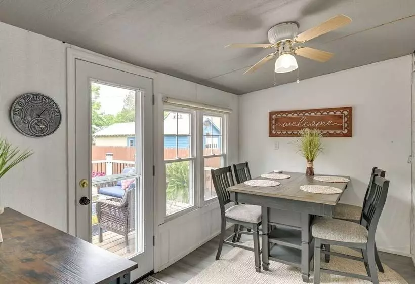 Family Friendly Glens Falls Home W/ Sun Porch