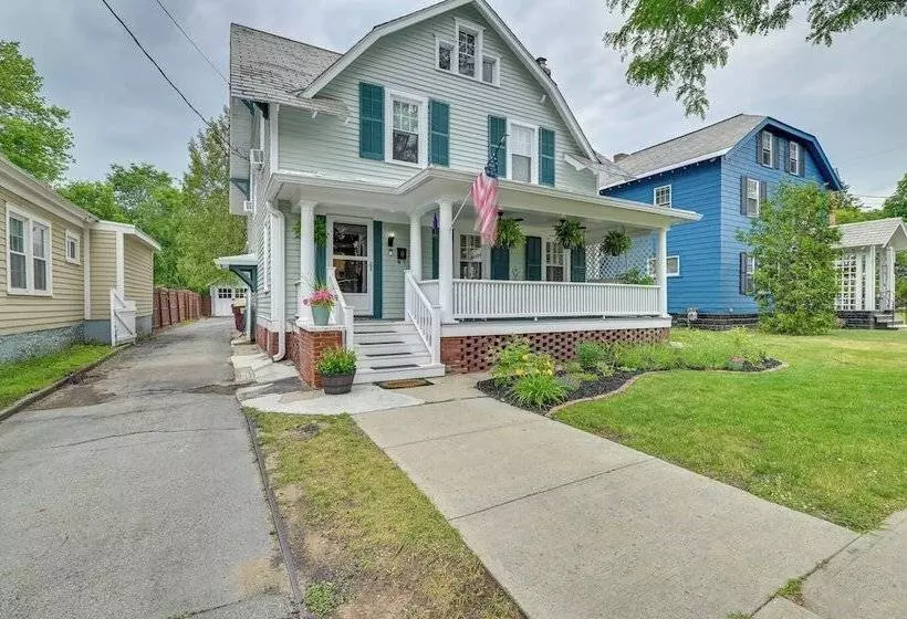 Family Friendly Glens Falls Home W/ Sun Porch