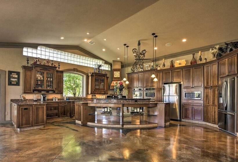 Flawless Durango Home W/ Theater + Pool Table