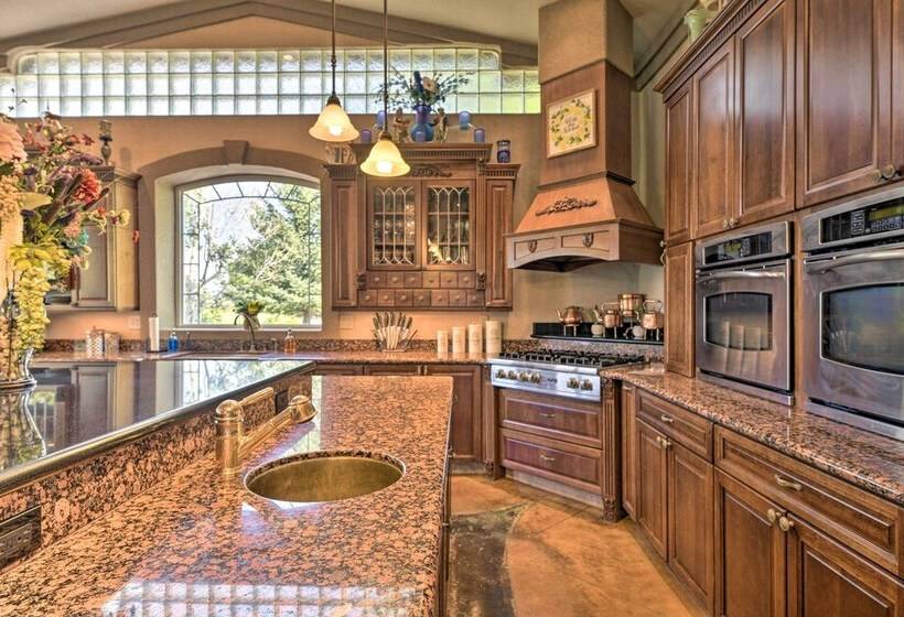 Flawless Durango Home W/ Theater + Pool Table